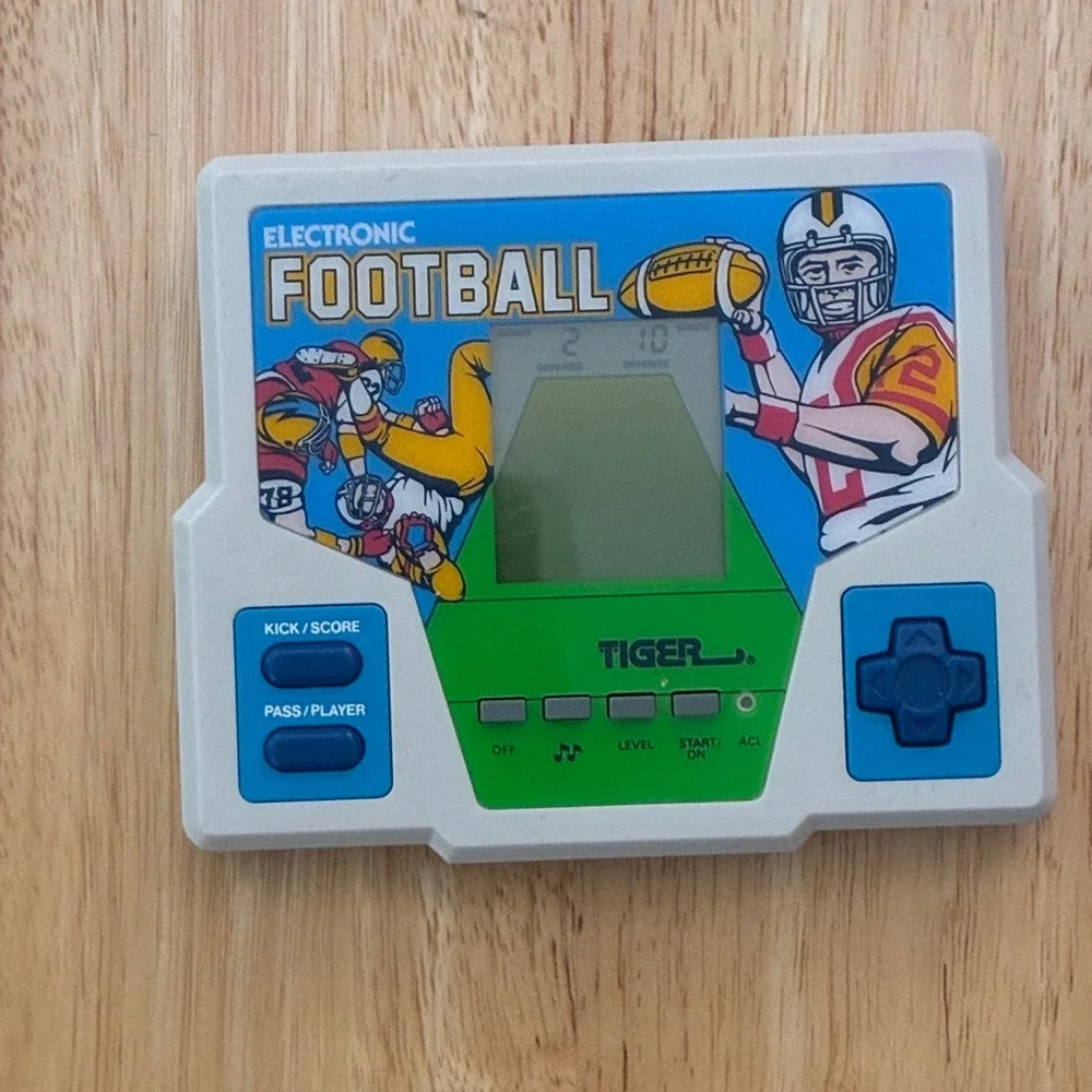 Vintage Tiger Electronic Football Handheld LCD Game 1987 Tested Works